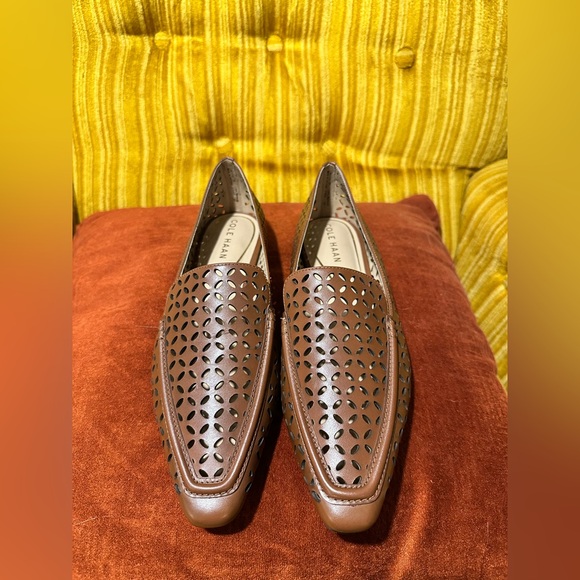 NWOT‎ Chantal Dark Cuoio Perforated Leather Loafers Women’s 8 - Picture 4 of 5